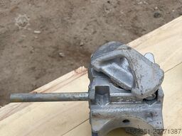 Twistlock bridge fitting stacking cones