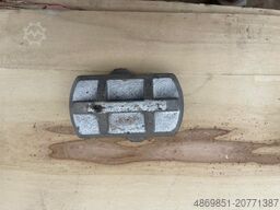 Twistlock bridge fitting stacking cones