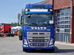 Volvo FH 13.500 Globetrotter XL 6x2 - Custom interior...