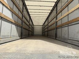 Schmitz Cargobull Curtainsider Standard