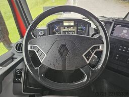 RENAULT T 520