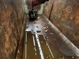 CONTAINER SCARRABILE USATO CON COPERCHIO E GRU