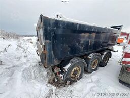 Maur triple-axle trailer