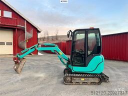 Kobelco SK18 Mini excavator w/ Powertilt, 3 buckets, rippe