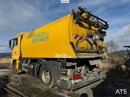 MAN 18.313 Sweeper w/ Bucher Optifant 70 superconstruc