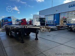 Renders Euro 800 3DFCST 45FT / 1x Lift Axle / 2x Extend...