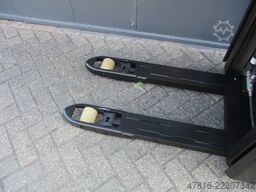 TOYOTA SWE140L