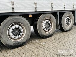 Schmitz Cargobull Curtainsider Coil Getränke