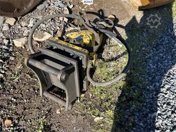 Epiroc SB 452 spike hammer (321 kg) m50 attachment