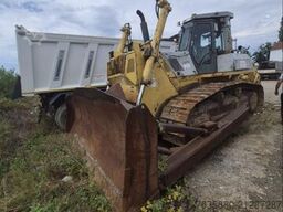 Komatsu AX-3