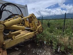 Komatsu D155AX-5