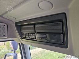 RENAULT C 430 SHORT CAB 169TKM