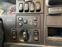 SCANIA R580 LB 8x2*6 HNB SZM mit Kran HIAB XS 422