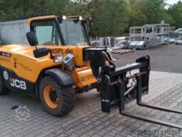 JCB 525-60