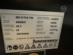 Jungheinrich EFG 220 - TRIPLEX 4,4 m