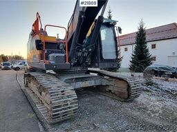 Volvo EC300el excavator w/ Toothed bucket, Sanding bucke