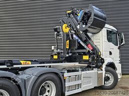 MAN TGS 35.470 8x4 / HMF 2243 Z KRAAN + HAAKARM