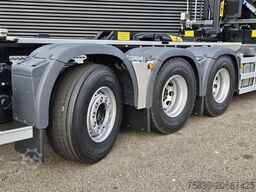 MAN TGS 35.470 8x4 / HMF 2243 Z KRAAN + HAAKARM