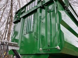 Kröger MUK 303