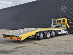 Iveco AD320S42 8x2 / RETARDER / WINCH / AUTO-TRANSPORTER