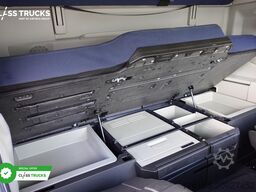 VOLVO FH 460 Globetrotter XL i-Save