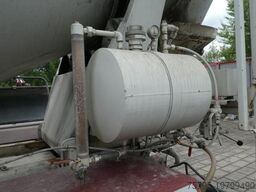 MERCEDES-BENZ Actros 3235 B 8x4 Betonmischer Stetter 9m³ -Deut