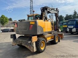 VOLVO EW140 C 2x Schaufeln Oilquick