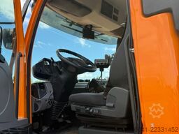 Mercedes-Benz Unimog U 527