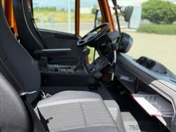 Mercedes-Benz Unimog U 527