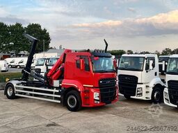 Ford DEMODAYS Road 1845 Low Roof Sleeper Cab