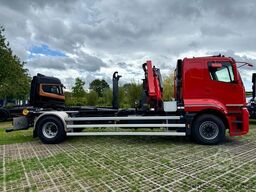 Ford DEMODAYS Road 1845 Low Roof Sleeper Cab