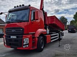 Ford DEMODAYS Road 1845 Low Roof Sleeper Cab