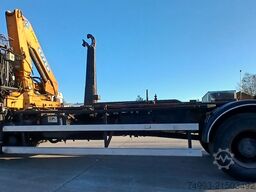 MAN LE280 containersysteem + kraan id 48