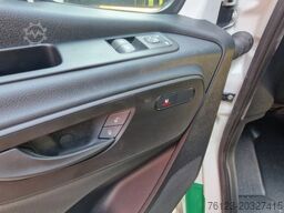 MERCEDES-BENZ Heckniederflur Sprinter 517 / 4 er Bestuhlung
