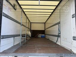 MERCEDES-BENZ ATEGO 818 L Koffer 7,30 m LBW 1 T*Seitentür