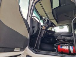 Volvo FH 13.460 Globetrotter 4x2 - Low deck - Full ai...