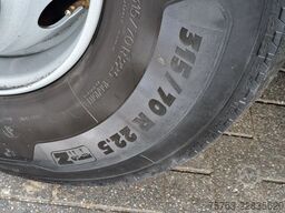 Volvo FH 13.460 Globetrotter 4x2 - Low deck - Full ai...