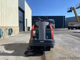 Hako Sweepmaster P980 RH, Veegmachine