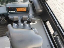 Jungheinrich EFG 215 / Triplex: 4.25m! / SS / 2.472h! / 2020