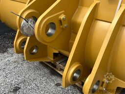 CAT 988 K Rock Bucket