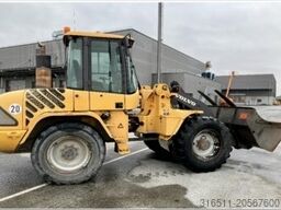 Volvo L40B-TP Gabel & Schaufel