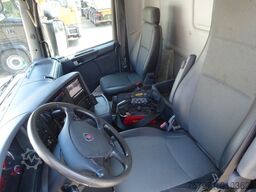 SCANIA PK 200002SH - 200Tonnen-Meter-Kran + Seilwinde