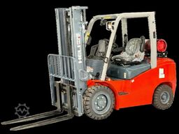 Heli CPYD25-G3- GAS  2,5t 3,3m Hub - KUBOTA - Garantie