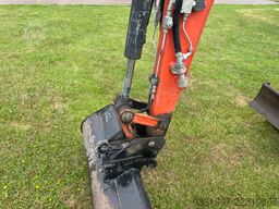 Kubota KX027-4
