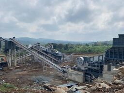 Polygonmach 350 tons per hour stationary crushing, screenin...