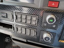 Renault T HIGH 480 4x2 - 35-BSG-3 - LOW DECK TREKKER - ...