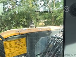 Liebherr A913 Compact Litronic