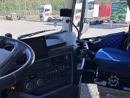 Volvo VOLVO 460 GLOBE DIESEL/LNG 4X2