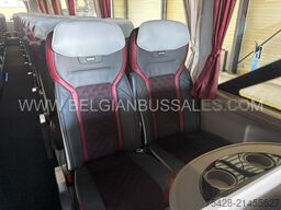 Neoplan Tourliner / 12.0m / Full Option