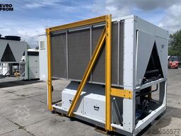 Used Industrial Chiller CLIMAVENETA - 300 kW | With warranty